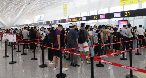 郑州机场|郑州机场暑运逐渐升温，多地机票低至2折
